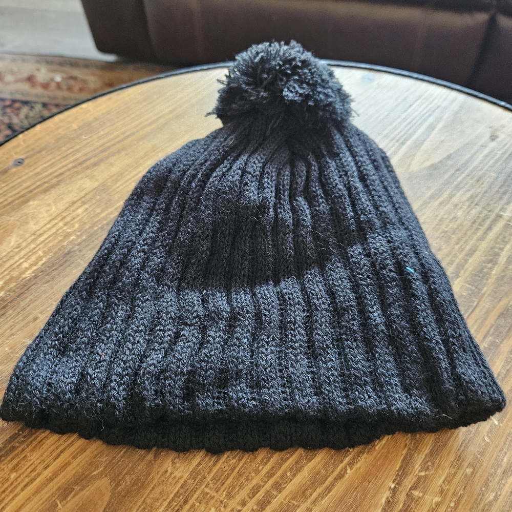 Eclectic Treasures Black Knit Pom-Pom Hat